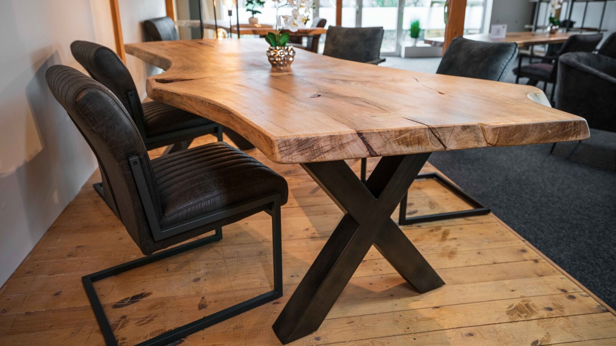 Ein Sessel zum Ankommen – Reflex von HE Design mit höchstem Sitzkomfort