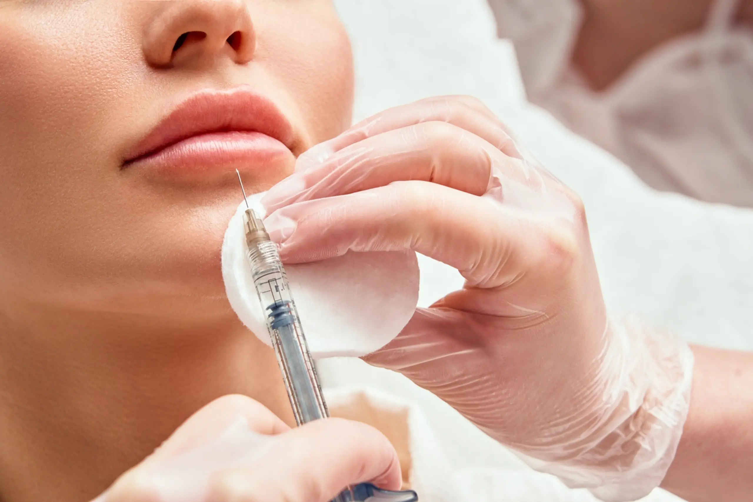 Lippen Aufspritzen Nürnberg: Jetzt Ihre Lippen verschönern lassen