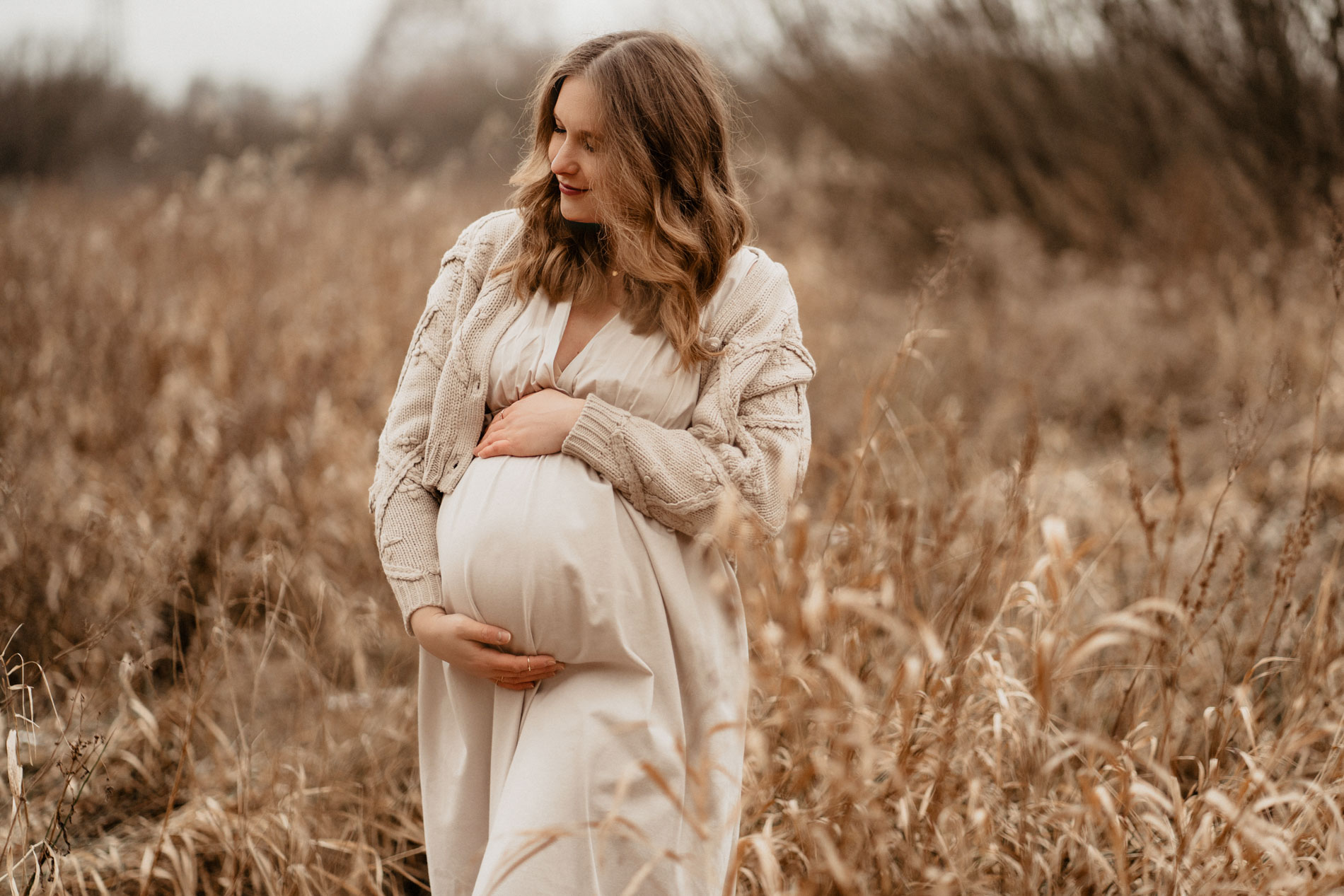 Wenn Vorfreude in Bildern bleibt – Babybauchfotografie