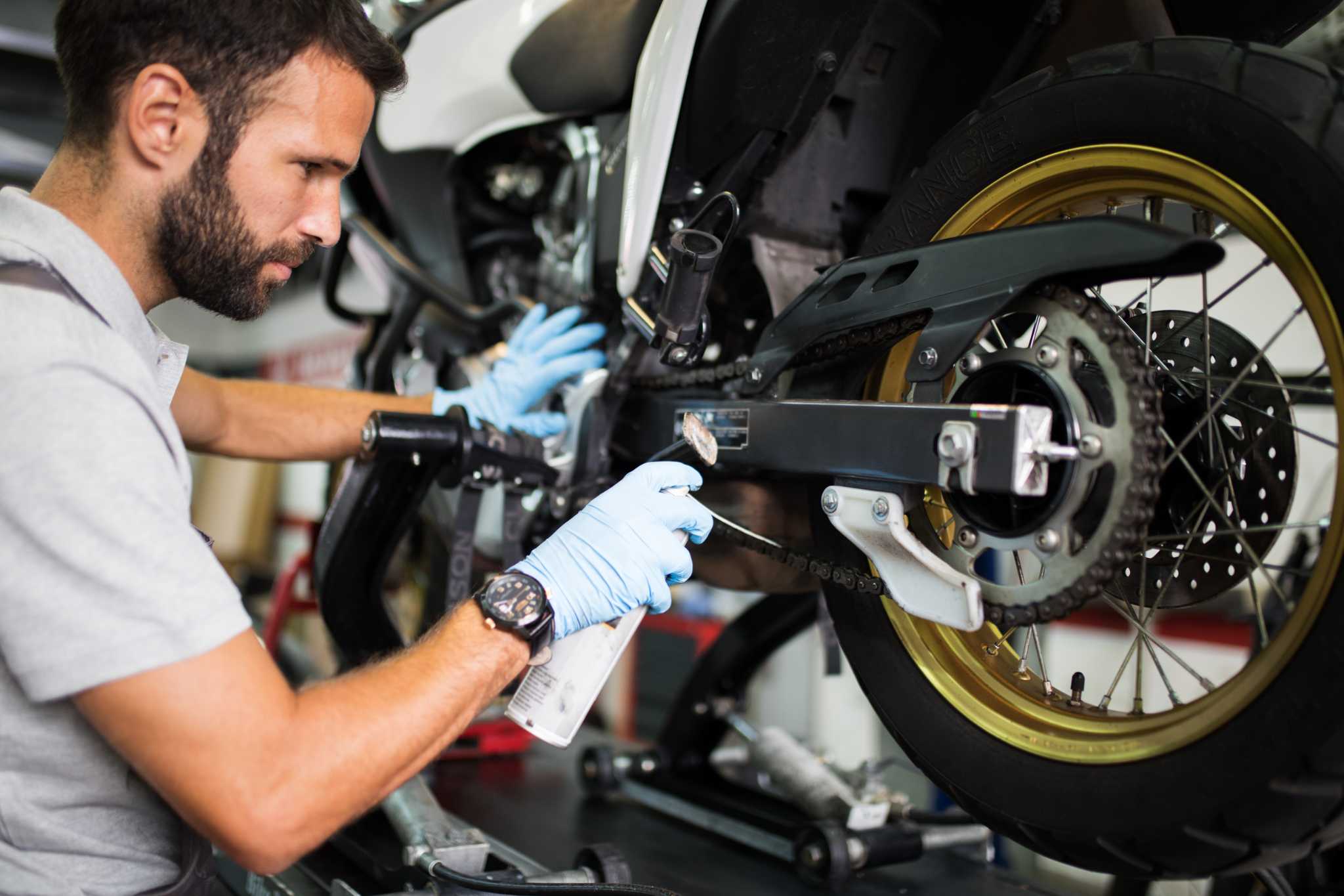 Motorrad aufrüsten mit den besten Motorradteilen von Customhoj